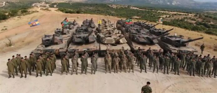 Εντυπωσιακές εικόνες με άρματα μάχης στην Ξάνθη - ΒΙΝΤΕΟ