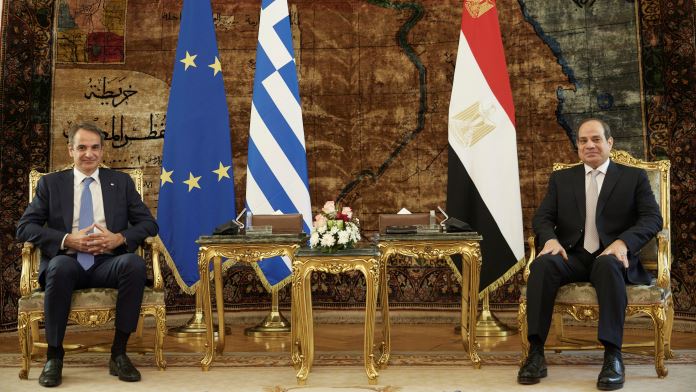 Μητσοτάκης από Κάιρο: Αίγυπτος και Ελλάδα υπηρετούν αταλάντευτα κοινές αρχές
