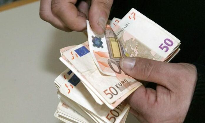 Ασύλληπτη απάτη: Μαϊμού υπάλληλοι της ΔΕΗ άρπαξαν 115.000 ευρώ!