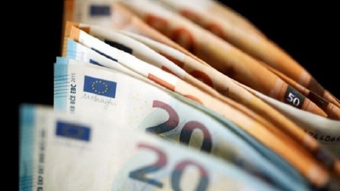 Επίδομα 534 ή 300 ευρώ: Βήμα - βήμα η διαδικασία για την υποβολή αίτησης - ΒΙΝΤΕΟ