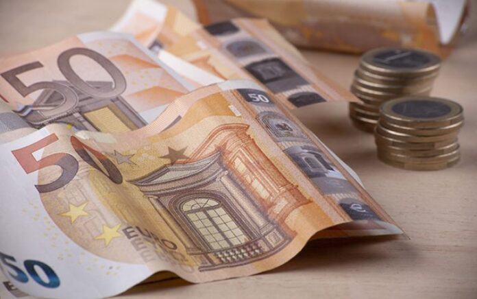 ΟΑΕΔ: Αιτήσεις για επίδομα έως 1.000 ευρώ 