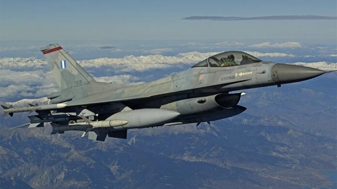 Συντριβή μαχητικού F-16 στην Ανδραβίδα - Σώος ο πιλότος