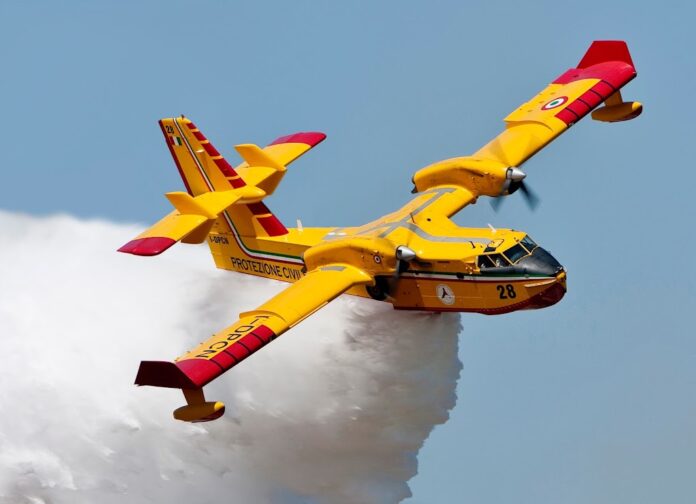 Ενισχύει τον πυροσβεστικό «στόλο» της η Ελλάδα με 2 νέα Canadair