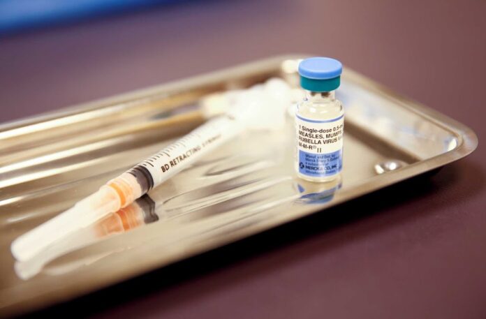 «Φρένο» από τον ΕΜΑ για την 4η δόση του εμβολίου