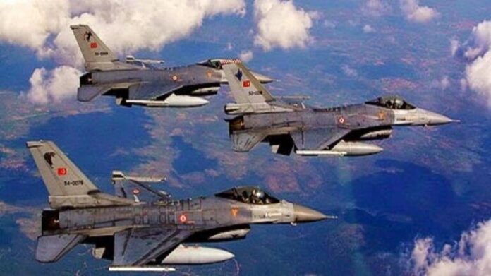 Νυκτερινές πτήσεις τουρκικών μαχητικών αεροσκαφών στο Αιγαίο