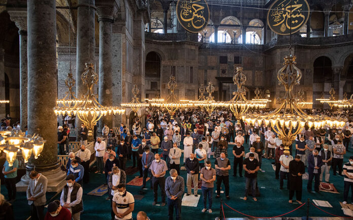 UNESCO κατά Τουρκίας για τη μετατροπή της Αγίας Σοφίας σε τζαμί