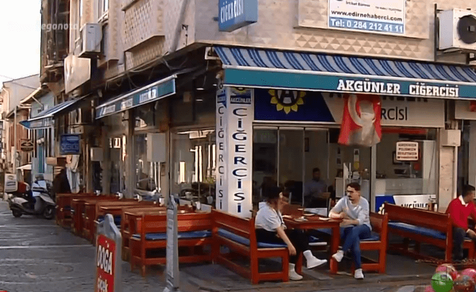 Έβρος: Καταστήματα στην Αδριανούπολη βάζουν λουκέτο