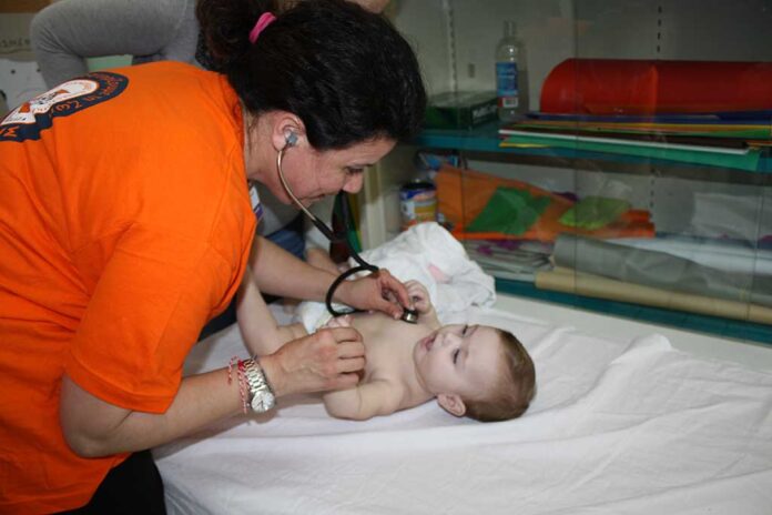 Χιλιάδες δωρεάν εξετάσεις και εμβολιασμοί σε παιδιά από την Ανοιχτή Αγκαλιά στη Θράκη