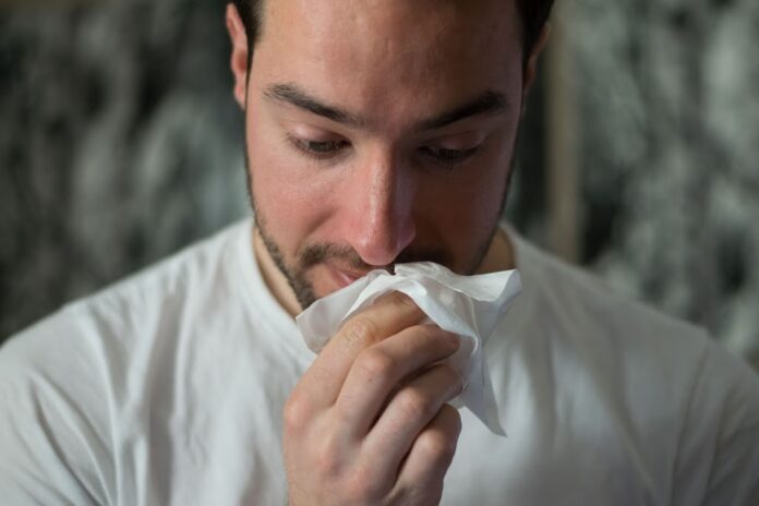 Οι αλλεργίες της άνοιξης επέστρεψαν: Τα συμπτώματα - Πώς να προστατευθείτε