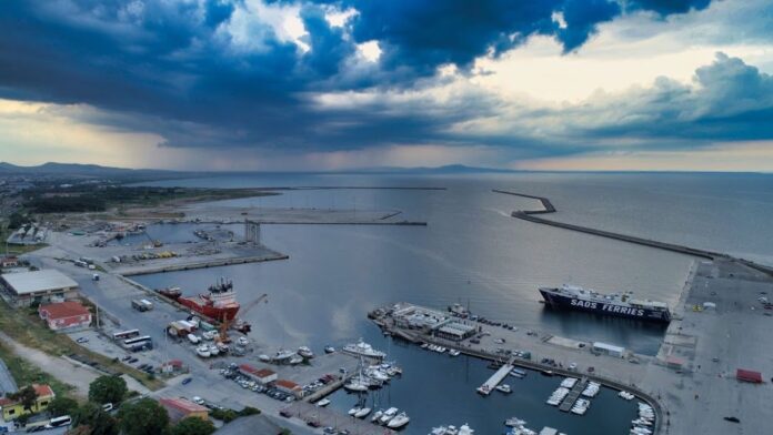 Ματαιώνεται ο διαγωνισμός για το λιμάνι της Αλεξανδρούπολης