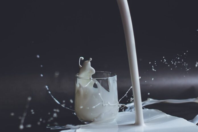 Φόβοι για ελλείψεις στο γάλα: Ποια προϊόντα απειλούνται