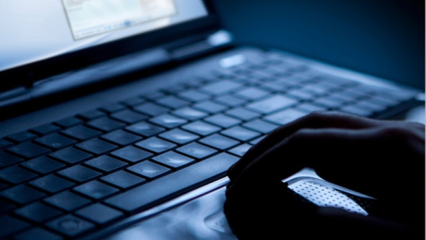 Θράκη: Παρενοχλούσε αγοράκι μέσω ίντερνετ – Έφοδος της ΕΛ.ΑΣ. σε σπίτι 34χρονου