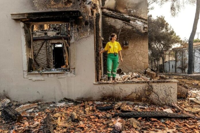 Κάηκε το σπίτι εθελόντριας που έσωζε άλλα σπίτια