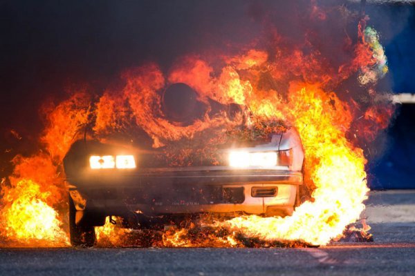 Ξάνθη: Στις φλόγες ΙΧ αυτοκίνητο στο Δροσερό
