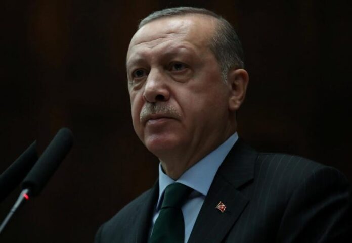 Θράκη: Φέρνουν «κλακαδόρους» για την υποδοχή του Ταγίπ Ερντογάν