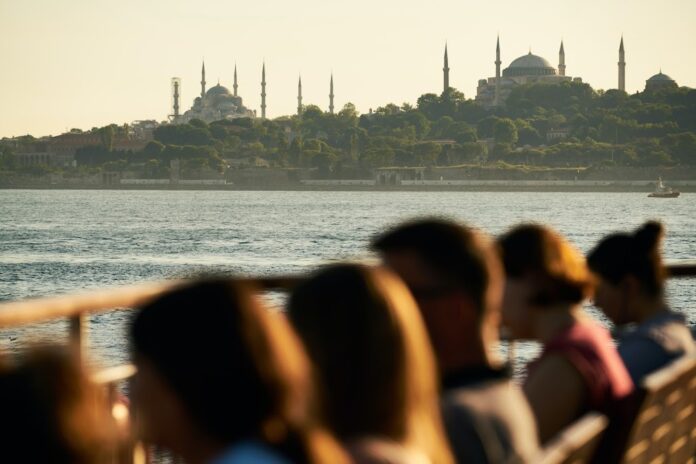 Έρευνα Metropoll: Τι πιστεύουν οι Τούρκοι για τους Έλληνες