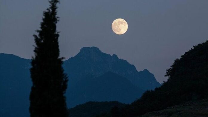 Φεγγάρι του Ελαφιού: Απόψε η πανσέληνος του Ιουλίου