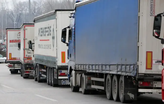 Αυξημένα μέτρα Τροχαίας εν όψει εορτών - Απαγόρευση κυκλοφορίας σε φορτηγά