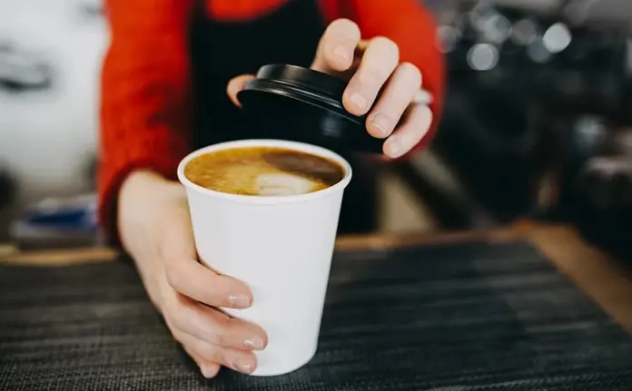 Είναι τελικά κακό να πίνεις καφέ με άδειο στομάχι;