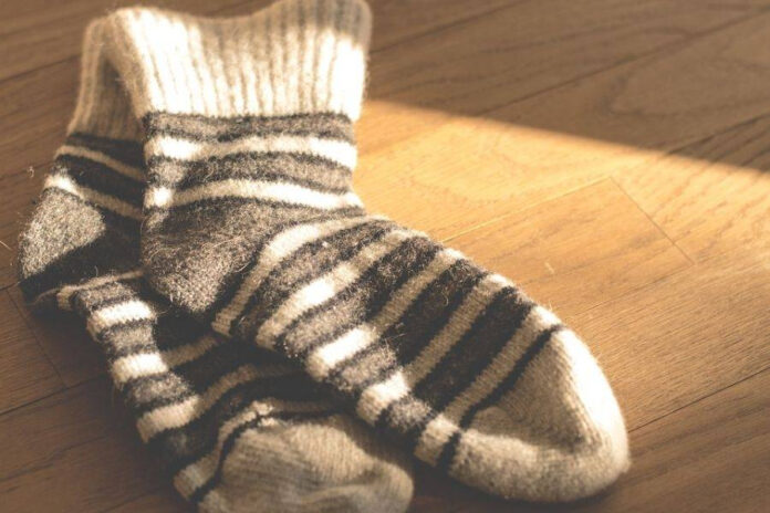 Χειροπέδες σε 33χρονο στην Ορεστιάδα – Πουλούσε παράνομα κάλτσες!