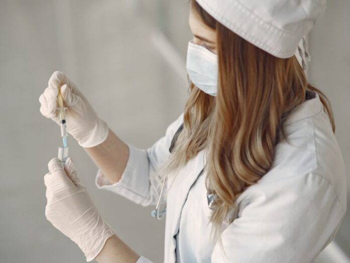 Κορονοϊός: Ξεκίνησε η παραγωγή του εμβολίου κατά του ιού η Ρωσία