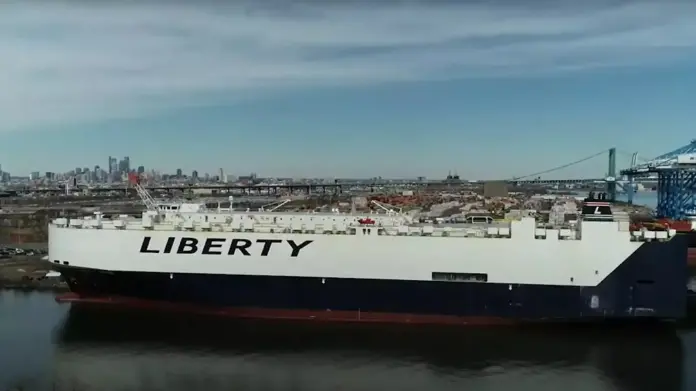 Αλεξανδρούπολη: Στο λιμάνι γιγαντιαίο αμερικανικό πλοίο