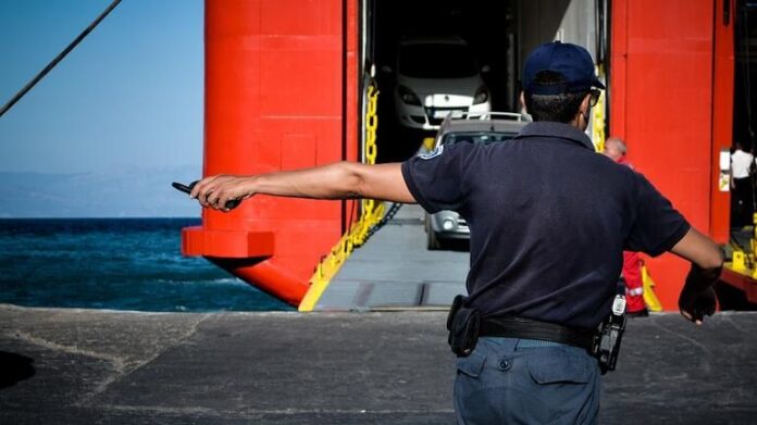 Θάσος: Σύλληψη πλοιάρχου για μεταφορά υπεράριθμων επιβατών