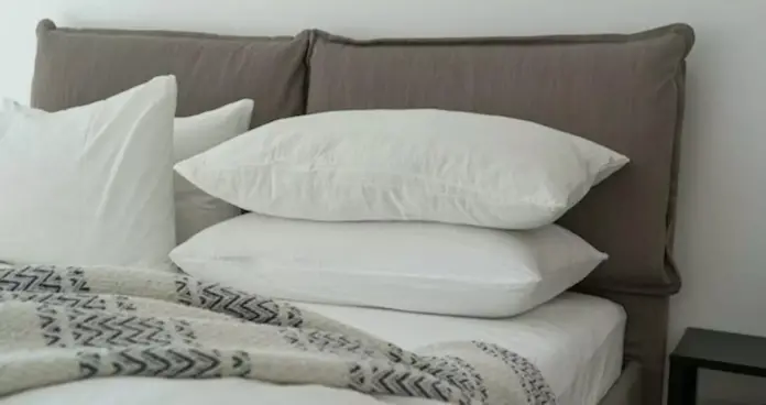 Κάθε πότε πρέπει να καθαρίζουμε τα μαξιλάρια του ύπνου