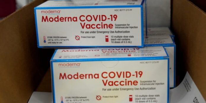 Έφτασαν στην Ελλάδα οι πρώτες 8.000 δόσεις του εμβολίου της Moderna