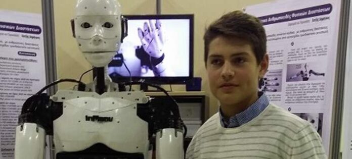 Η περιπέτεια του 15χρονου μαθητή από την Καβάλα που κατασκευάζει ανθρωποειδή ρομπότ