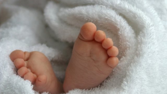 «Δεν προκύπτει θέμα βιασμού» λέει ο γιατρός για την 13χρονη που γέννησε από την Ξάνθη