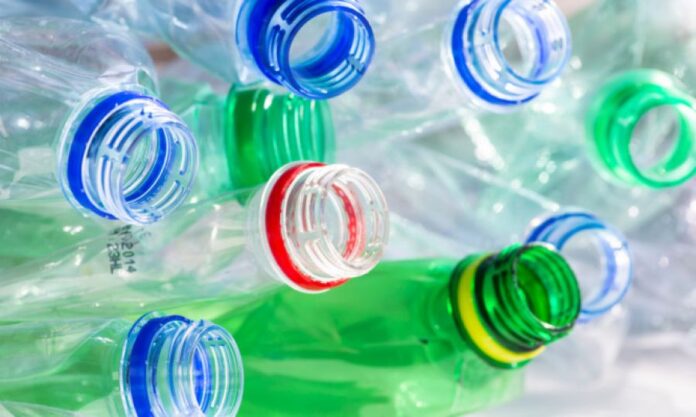 Γιατί δεν πρέπει να χρησιμοποιείτε πολλές φορές τα πλαστικά μπουκάλια