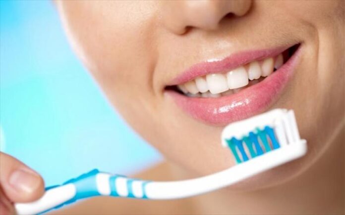 Πόσο συχνά πρέπει να αλλάζουμε οδοντόβουρτσα;