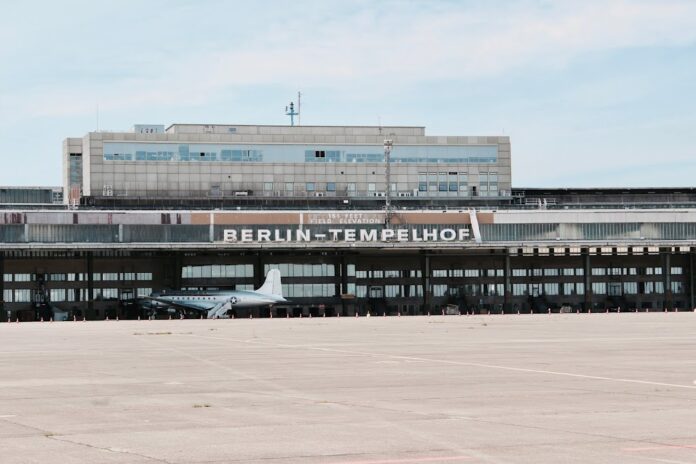 Κορονοϊός: Προαιρετικά τεστ στα αεροδρόμια για όσους επιστρέφουν