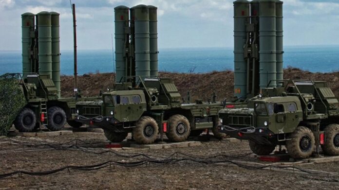 Σε γραμμή ευθείας σύγκρουσης Τουρκία-ΗΠΑ: Η Άγκυρα ξεκίνησε την εγκατάσταση των ρωσικών S-400