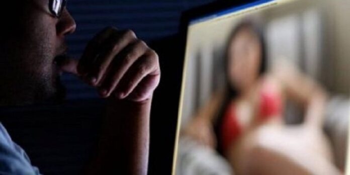Deepfake: Αλγόριθμος ΑΙ «γδύνει» ανυποψίαστες γυναίκες