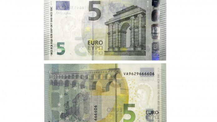 Τα νέα χαρτονομίσματα των 5 ευρώ - Δείτε τι αλλάζει (ΦΩΤΟ)