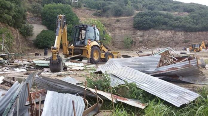 Ο δήμος Δράμας εξηγεί γιατί κατεδάφισε το σκοπευτήριο της Κορακάκη