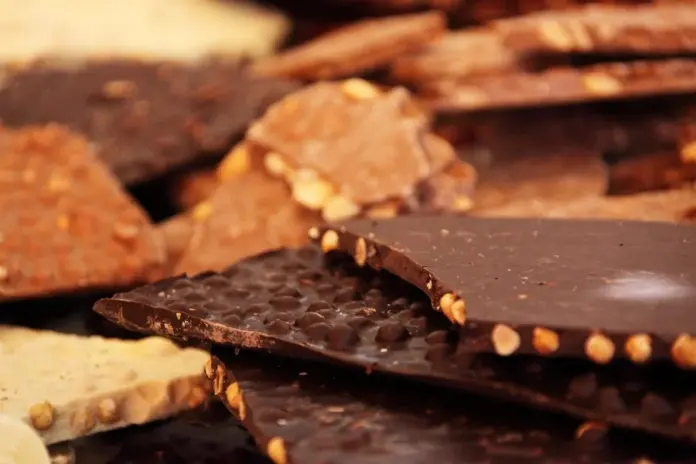 Βρέθηκαν χημικά σε σοκολάτες που μπορούν να προκαλέσουν μέχρι και εγκεφαλική βλάβη