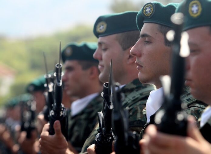 Ένοπλες δυνάμεις: Πρόσληψη 2.600 οπλιτών