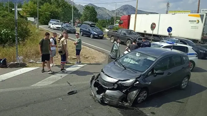 Σοβαρό τροχαίο ατύχημα στην Ξάνθη – Συγκρούστηκαν 2 αυτοκίνητα
