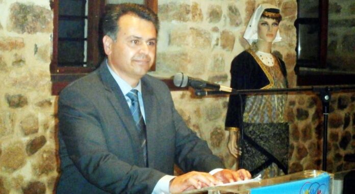 Ο Δήμαρχος Αβδήρων καταδικάζει τον εμπρησμό του Ι.Χ. εκπαιδευτικού του Γυμνασίου Αβδήρων