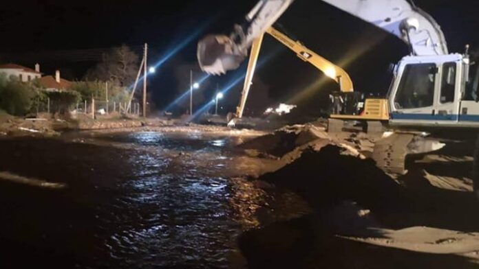 Θάσος: Δύσκολη νύχτα για τους κατοίκους λόγω της καταρρακτώδους βροχής