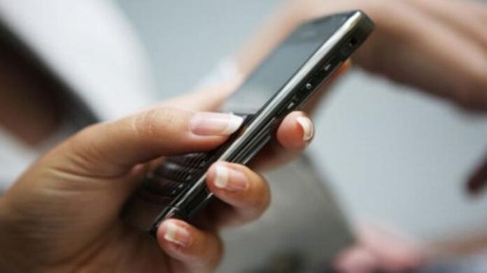 Προσοχή: «Χάκερ κινητών» έκλεβαν κωδικούς e-banking