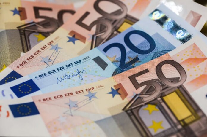 ΟΑΕΔ: Από σήμερα 27/04 τα 400 ευρώ σε μακροχρόνια ανέργους