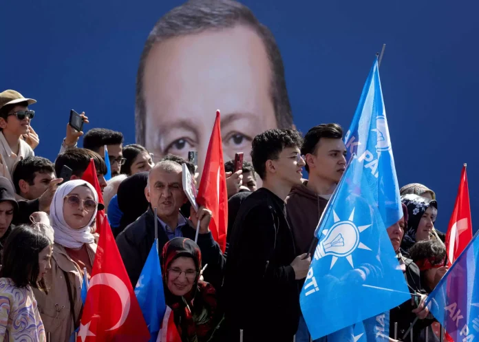 Τουρκία: Με το βλέμμα στην Κωνσταντινούπολη οι δημοτικές εκλογές – Στην Αγία Σοφία ο Ερντογάν