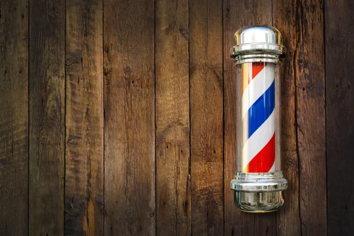 Τι συμβολίζει το διάσημο σήμα Barber’s Pole που είναι έξω από κάθε κουρείο