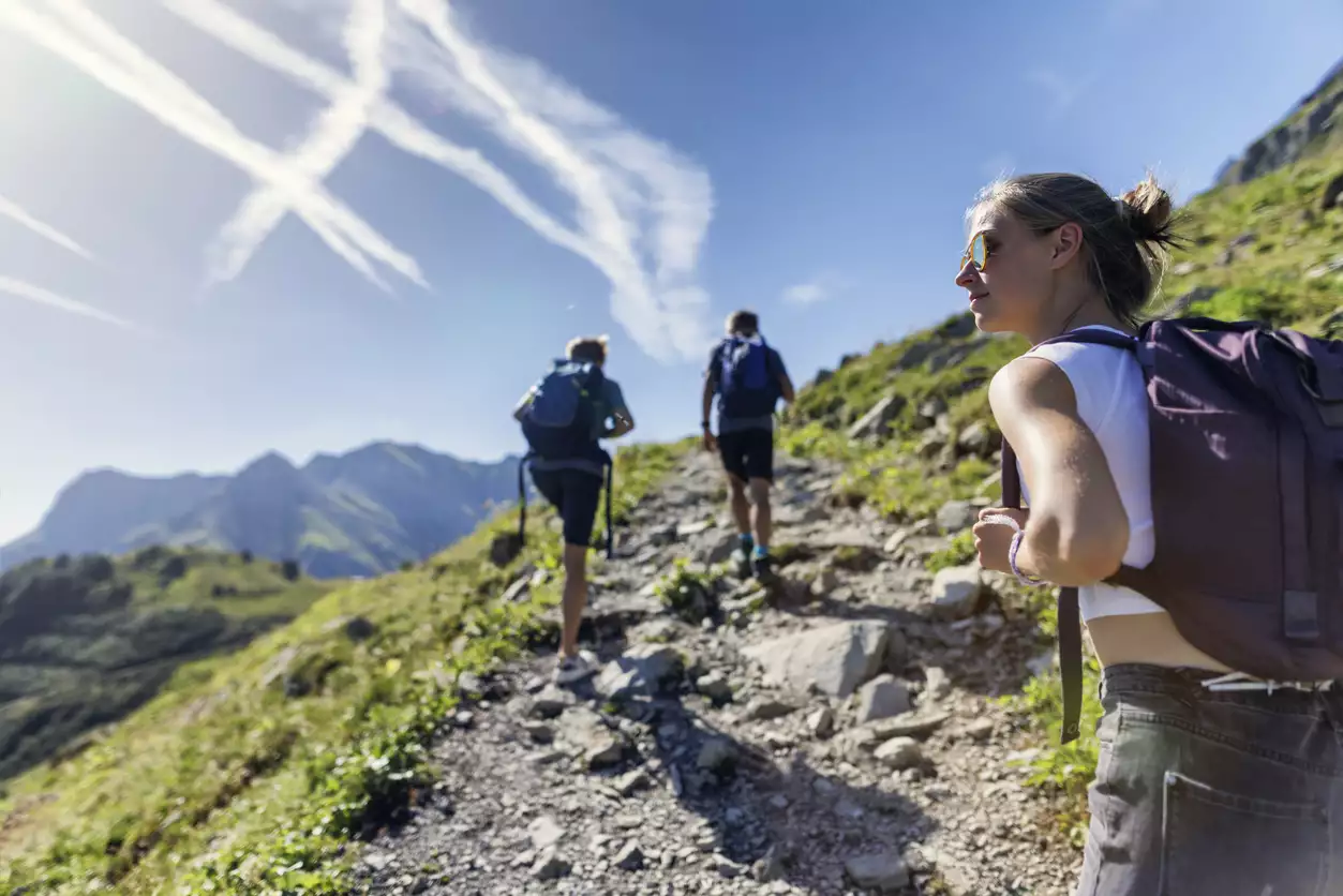 Soft Hiking: Η τάση που συνδυάζει πεζοπορία στα ταξίδια
