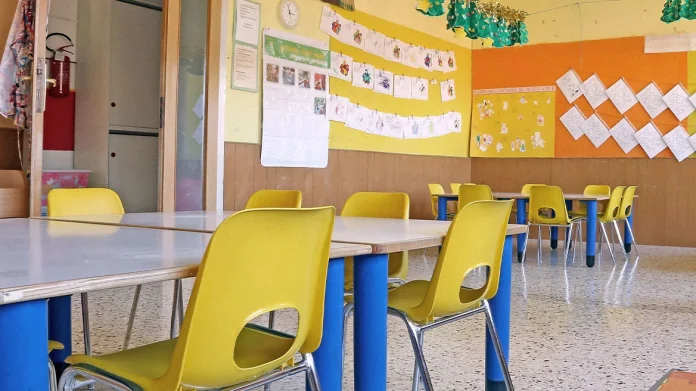 Αλεξανδρούπολη: «Δωμάτιο αποσυμπίεσης της έντασης» χαρακτήρισε το αποθηκάκι που έκλεινε τα παιδιά η παιδαγωγός